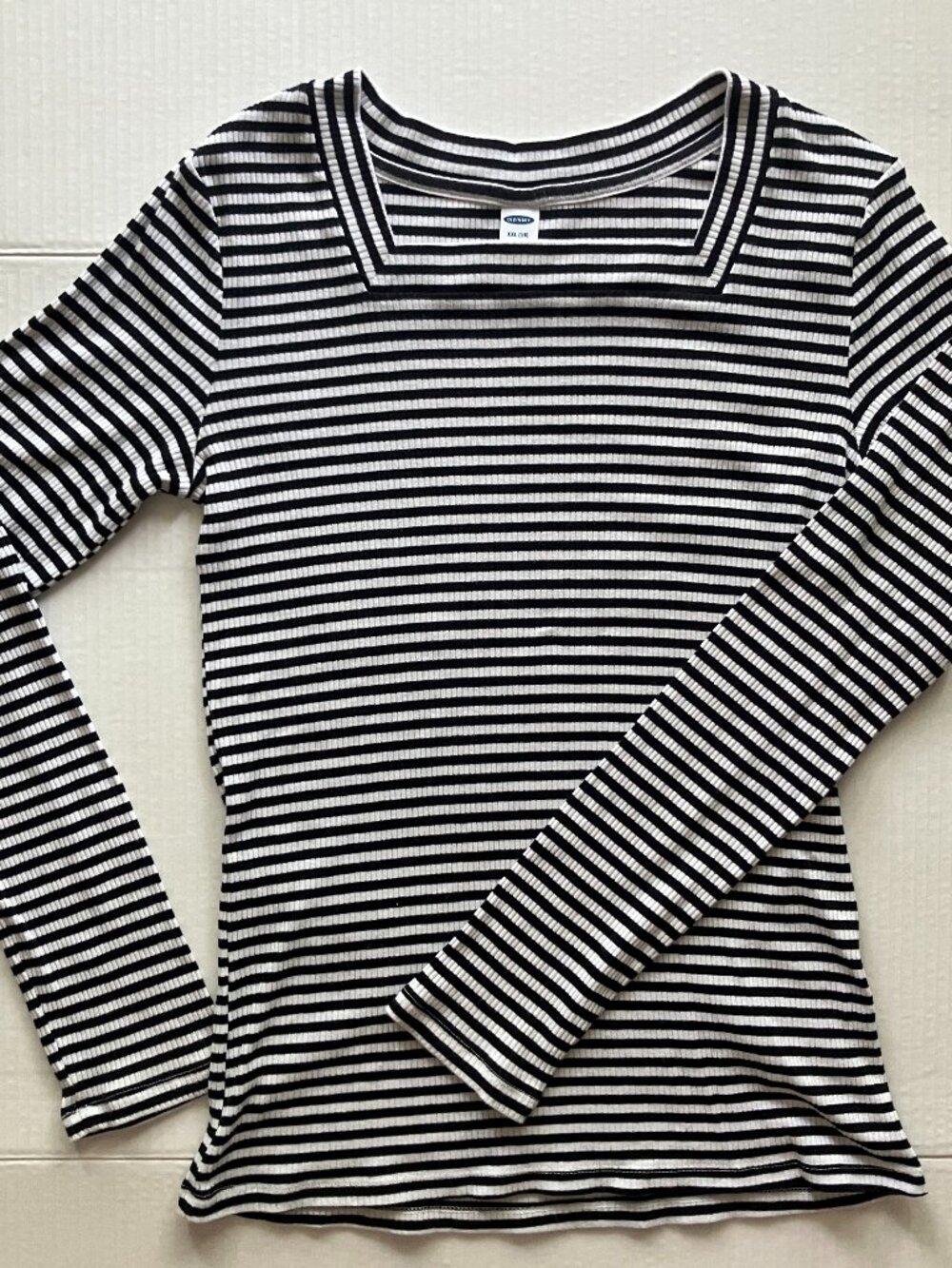 16 Girls Old Navy Ribbed Black & White Stripe Long-Sleeve Square Neck Top